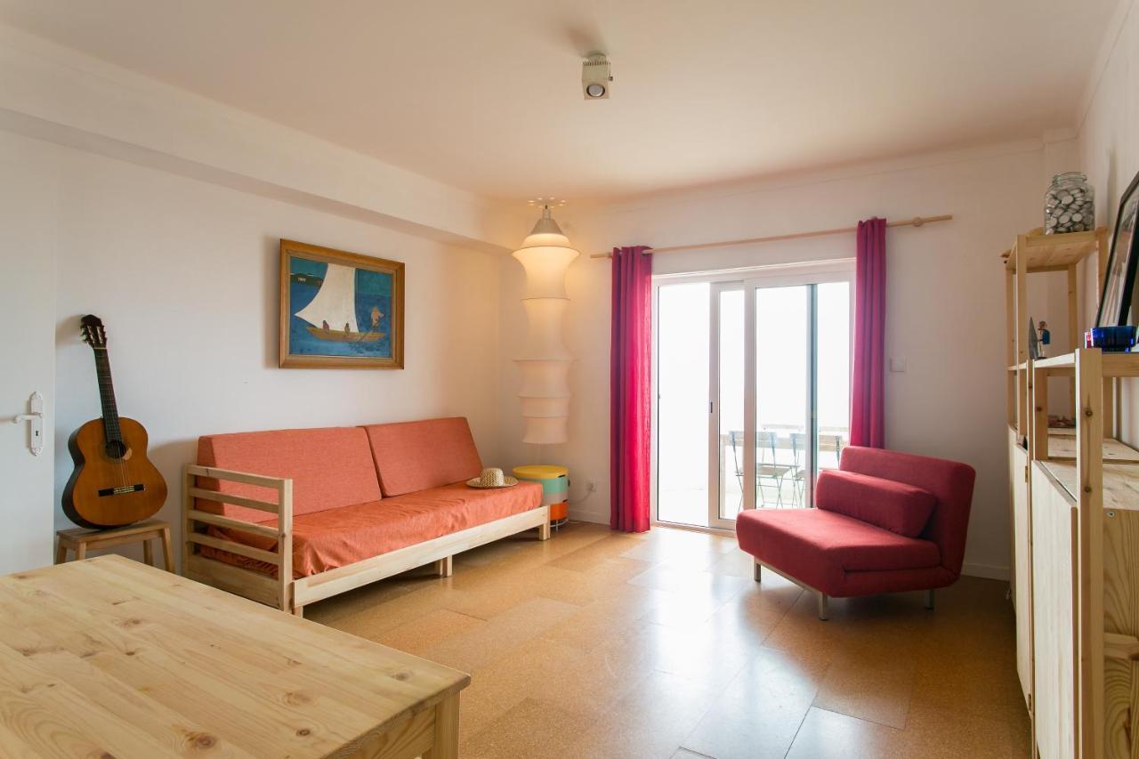 Maresia - Beachfront Peniche Apartment Eksteriør billede