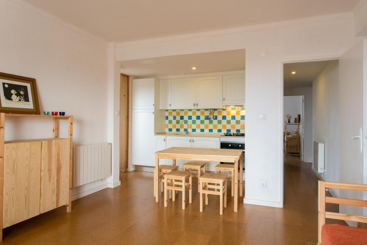 Maresia - Beachfront Peniche Apartment Eksteriør billede
